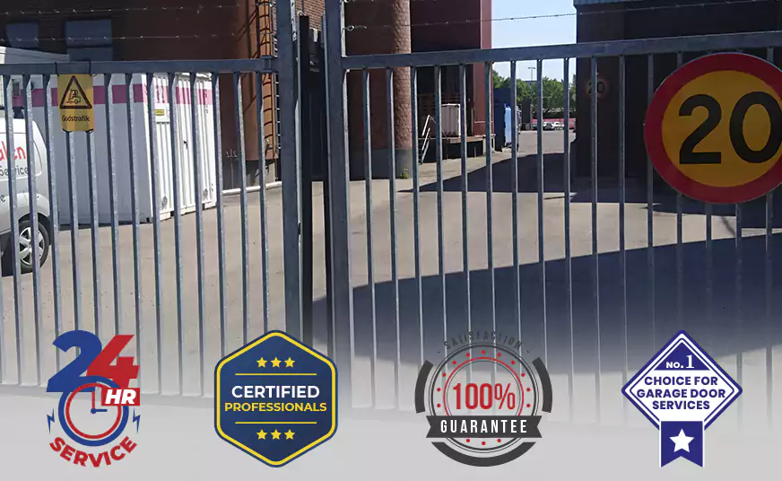 Chain Link Fence Gate Repair Near Me in Oakland, FL